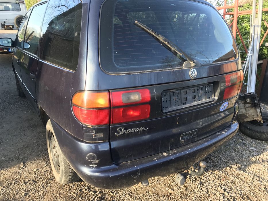 Dezmembrez Volkswagen Sharan 1998
