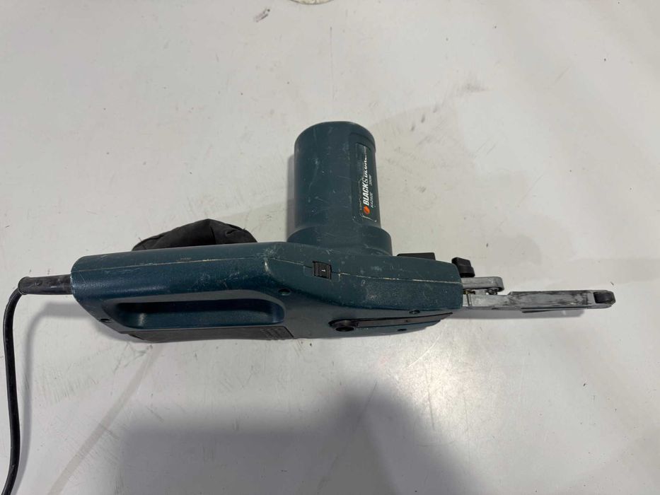 Лентов шлайф / прав - Black & Decker 350 W