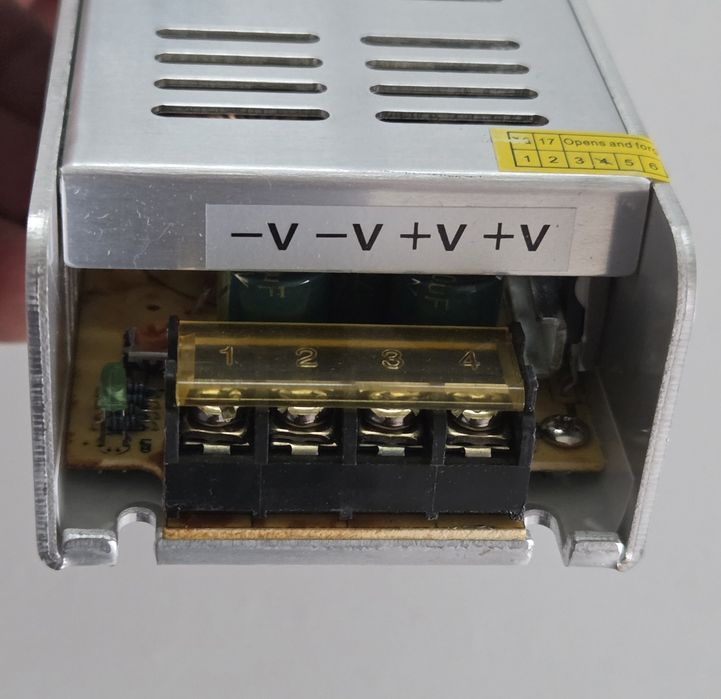 Sursa de Alimentare 12V,  33A,  400W, IP 20  Sursa Alimentare Pentru 90 Metri Banda Led  Produs  Nou  In  Ofertă