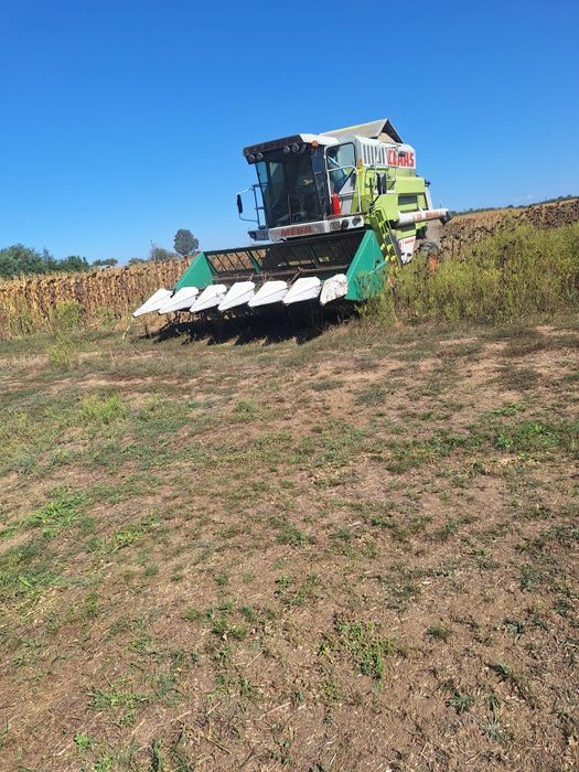 Combina Claas Mega 204