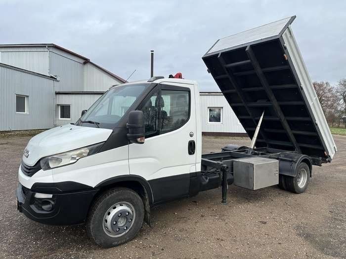 Iveco 70c18,baculabil +macara 2t