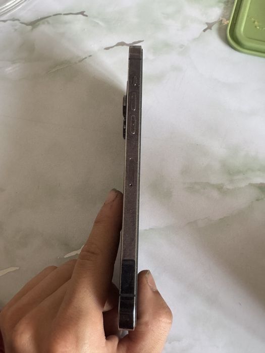 Продам iPhone 14про мах