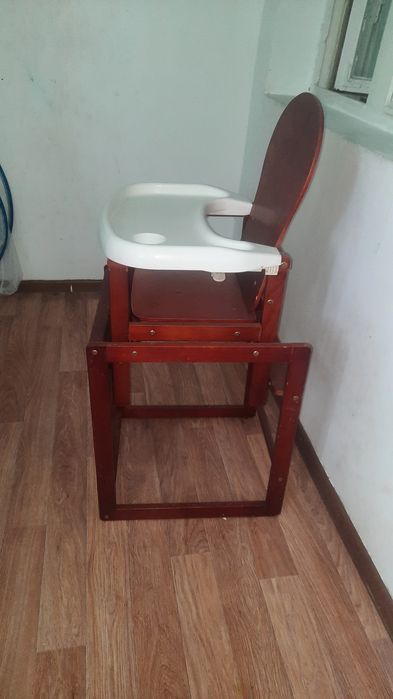 Детский столик..