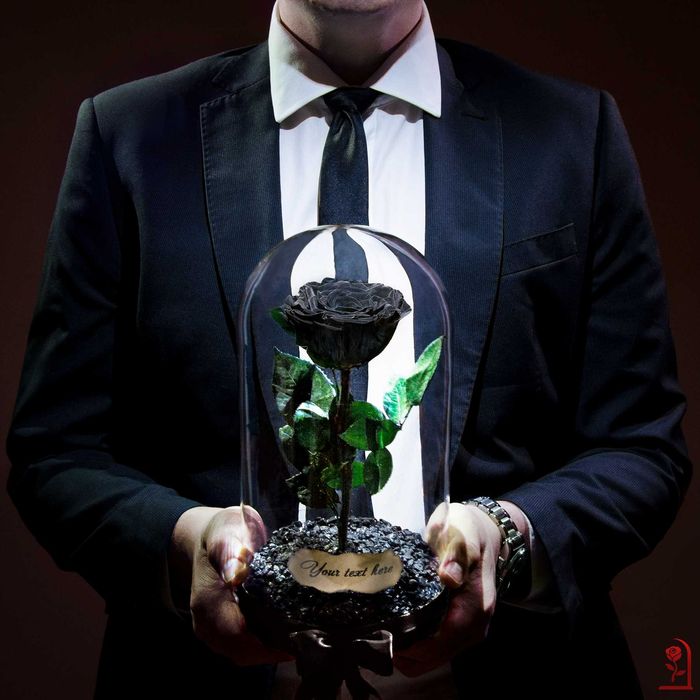 Естествена Черна Роза в Стъкленица / Оригинален Подарък за Жена