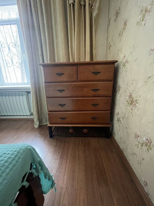 Продается спальный гарнитур