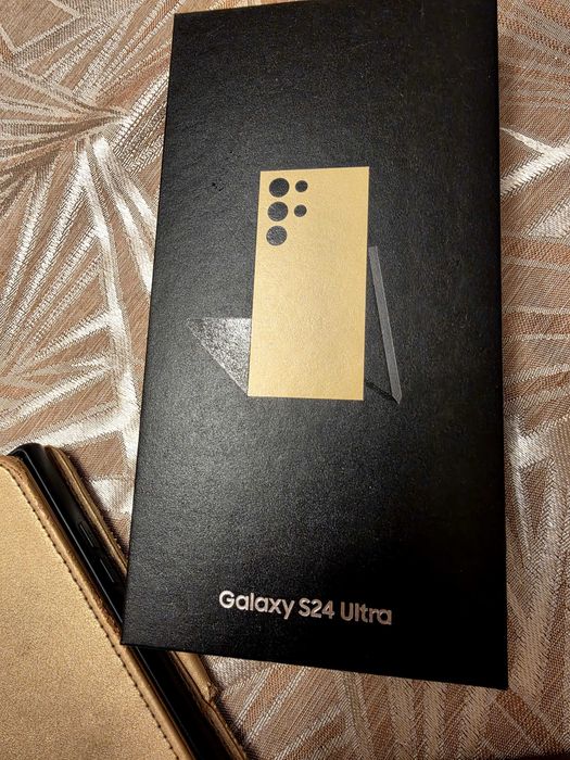 Телефон Samsung S24 Ultra
