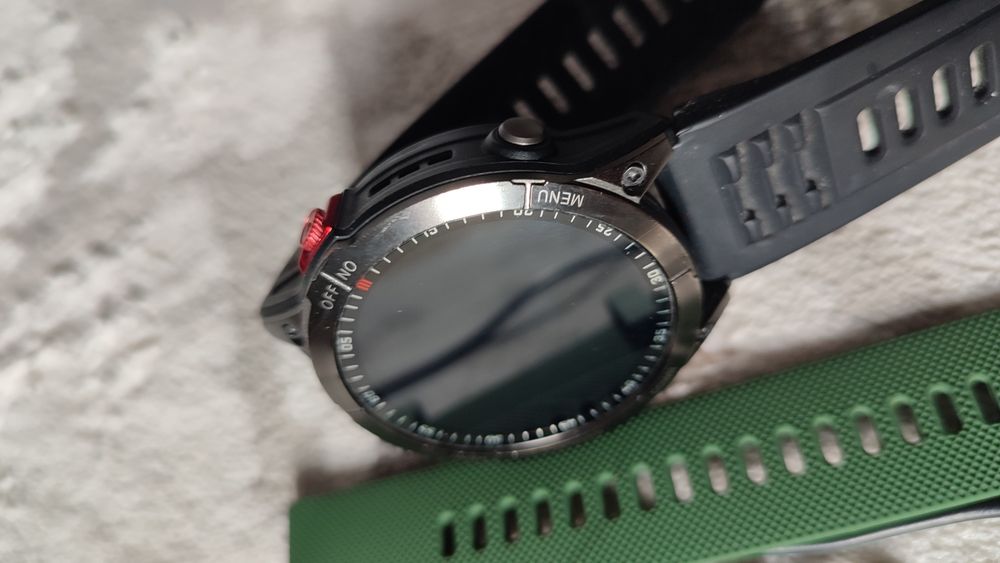 Смарт часы на запястье