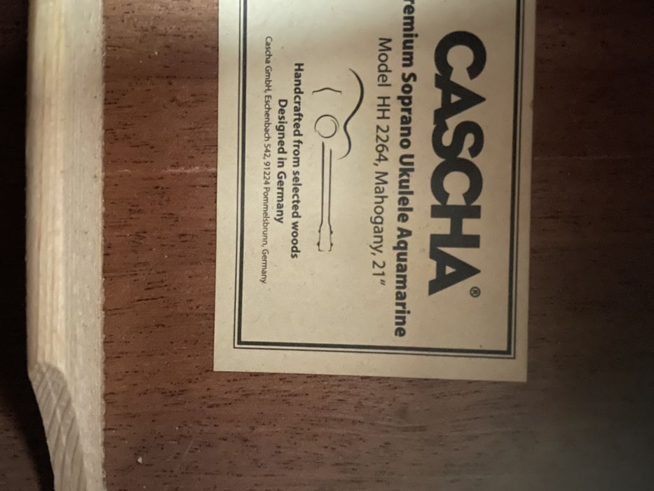 Отличная укулеле Cascha