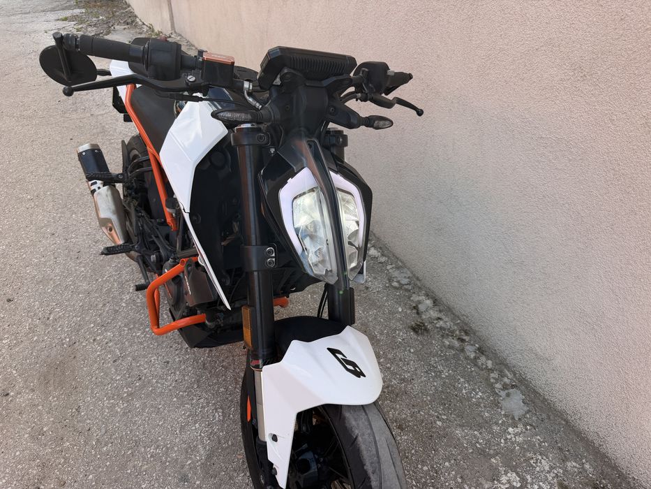KTM DuKe 125 кубика 125 cc