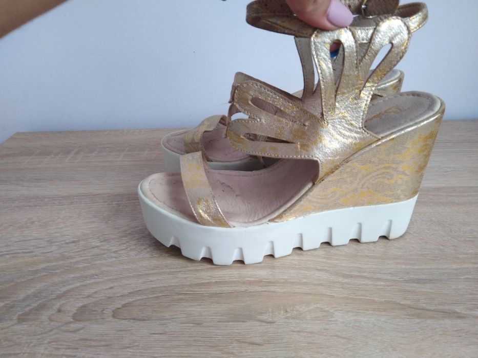 дамски сандали