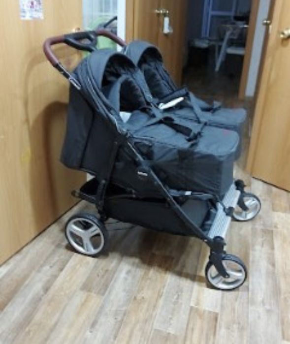 Коляска для двойни