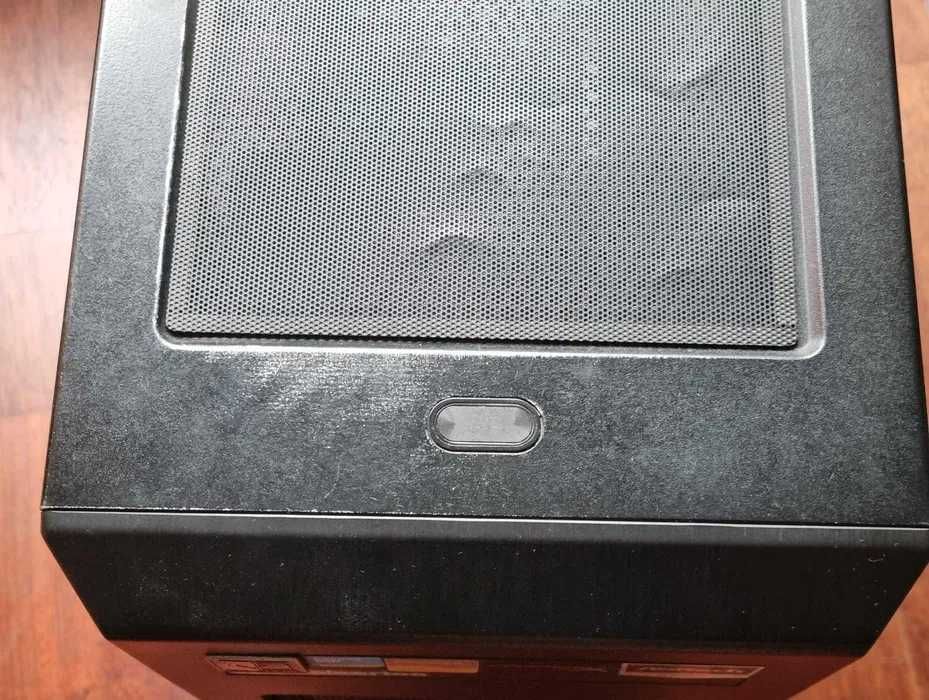 Carcasa Phanteks Enthoo Pro M BUCURESTI se ridica personal de la mine