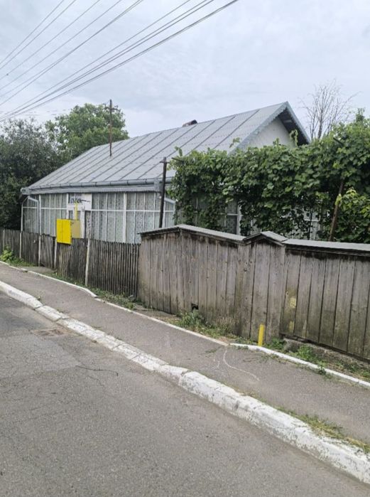 Casă de vânzare,