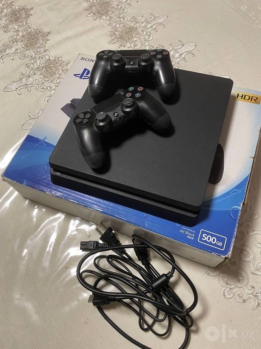Plastation 4 slim