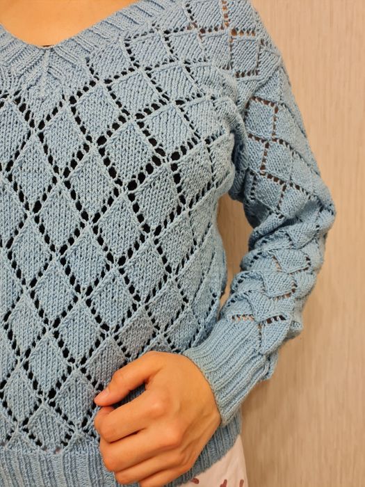 Продам новую кофту ручной вязки