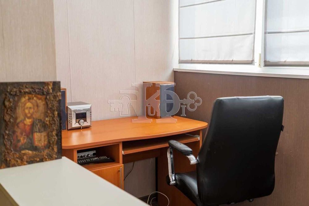 Продава се Четиристаен апартамент в Добрич, Христо Ботев - 98 кв.м за 1103 €/кв.м - Снимка #11