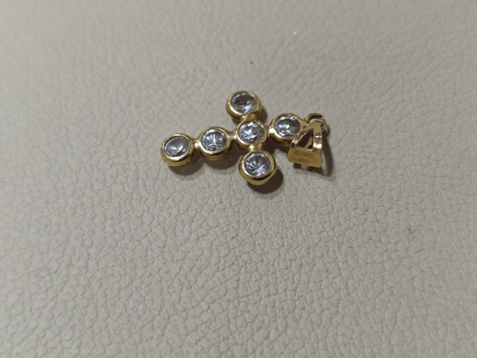 Cruciuliță aur 18k 1.41gr (r)