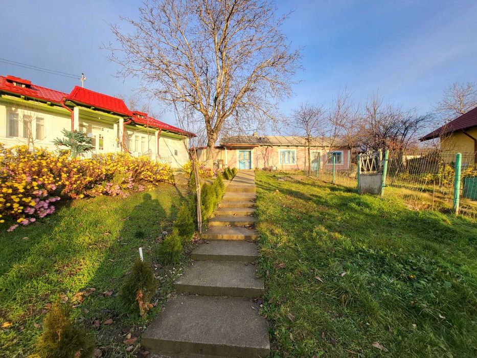 Casă + teren 1700 mp – Orzeni, Holboca (Iași)