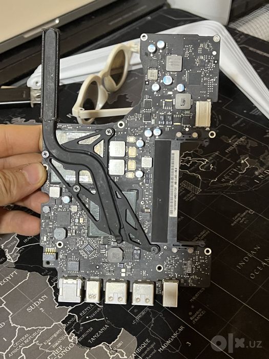 Macbook 2010 unibody  A1342