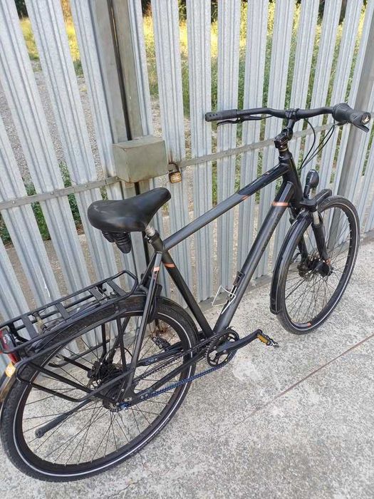 Vand bicicleta PEGASUS pe CUREA ,NEXUS 8V  ptr persoane inalte