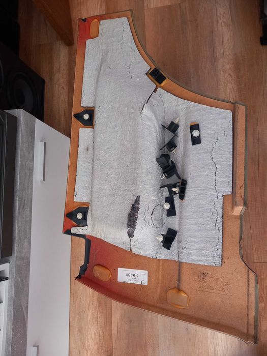 Салон за E36 Compact и много други дреболии