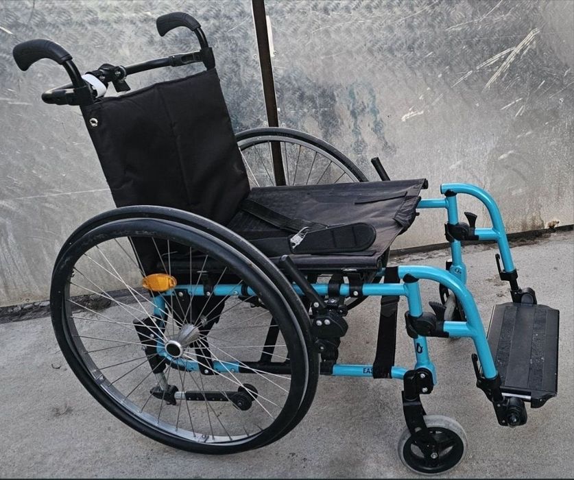 Fotoliu rulant/Scaun cu rotile sezut 45 cm, pliabil