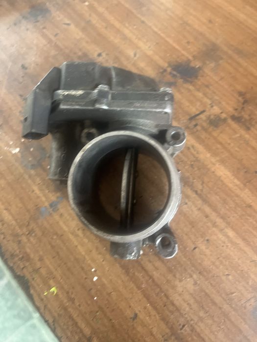 Clapeta aceleratie vw touareg 2,5 tdi