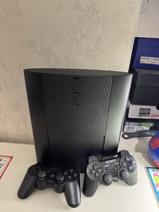 Plastation 3 super slim