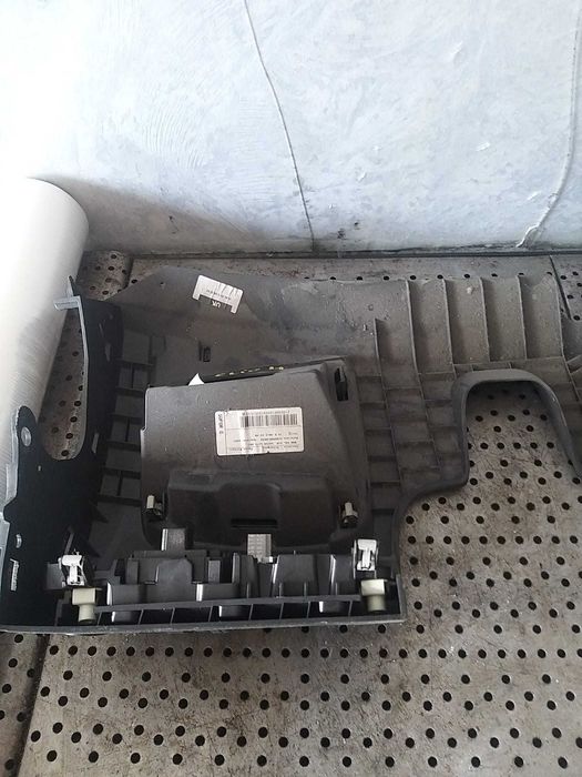Panou butoane capac ornament sub volan renault clio 4 210098010010