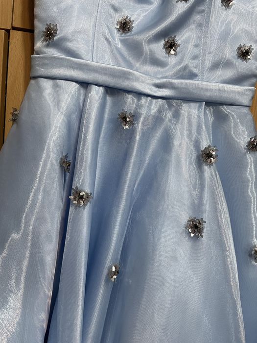 Rochie midi eleganta
