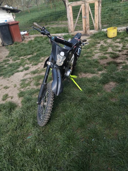 De vanzare cros 125 4t