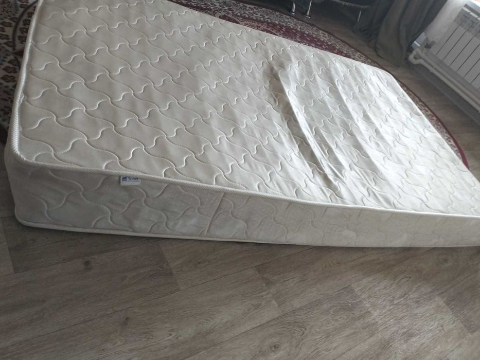 Продам -  матрас