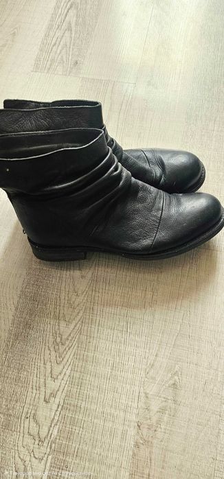 Дамски ботички 39