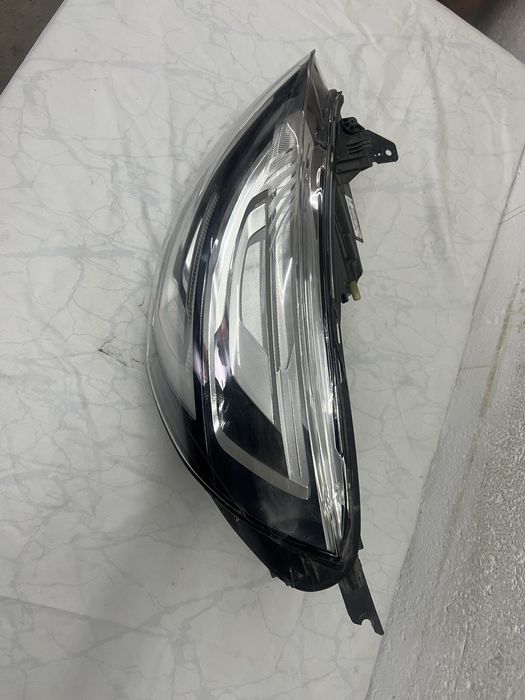 Far stanga renault clio 4 full led