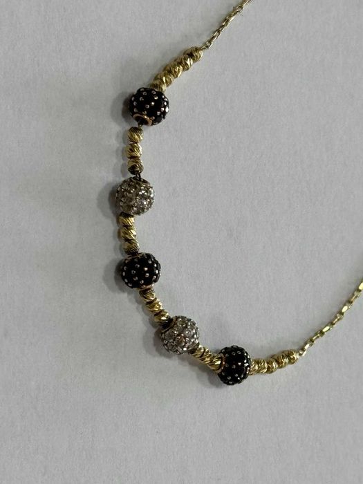 Дамска златна гривна - 14К с декоративни камъчета (3.37гр)