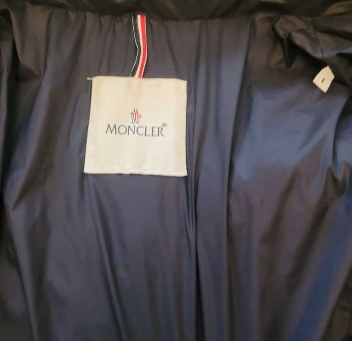 Geacă Moncler originală