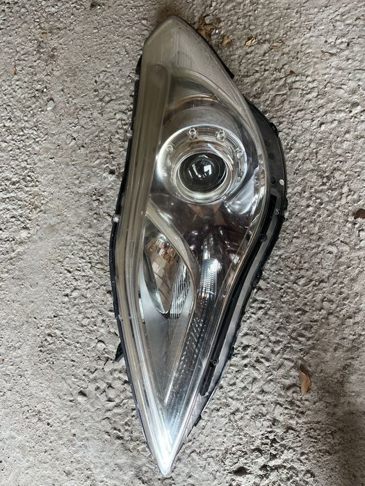 Хундай грендеур фар HG300