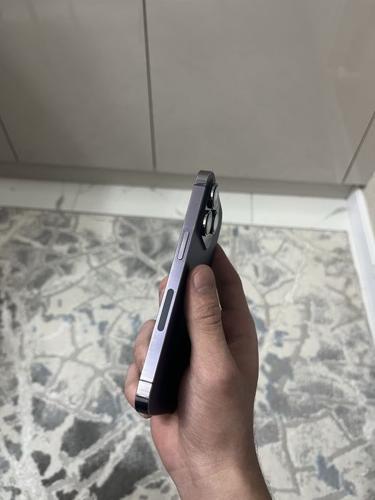 iPhone 14 pro.
