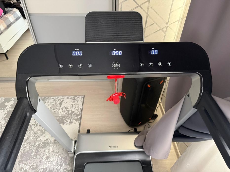 Продам беговую дорожку