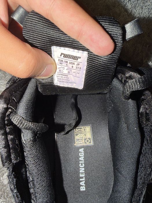 Balenciaga Runners graffiti black