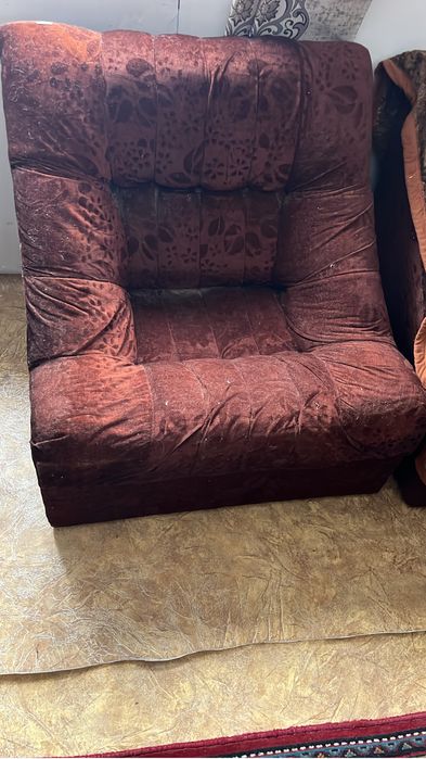 Продаются разные мебели кресло шкаф реально покупатель хороший торт