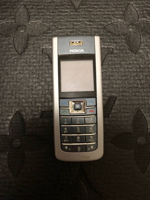 Assalom alekum Telefon Sotiladi Original Nokia 6235i