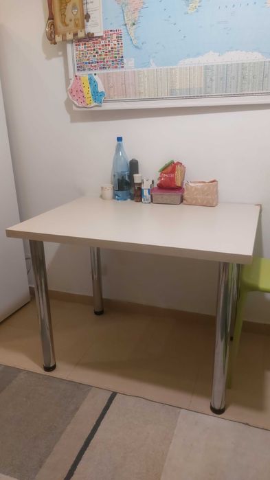 Bucatarie 2 fronturi + masa (fara electrocasnice)