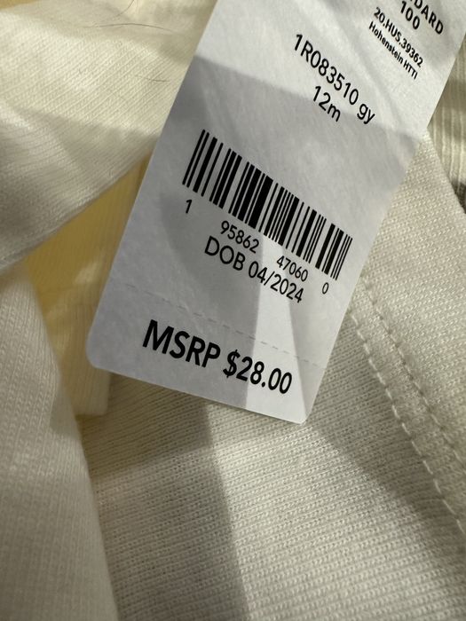 Костюмчик для ребенка 9-12 мес от Carter’s