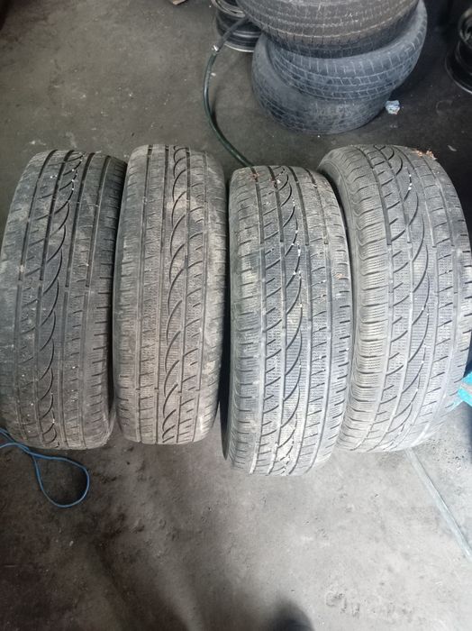 Комплект покрышек для автомобиля
