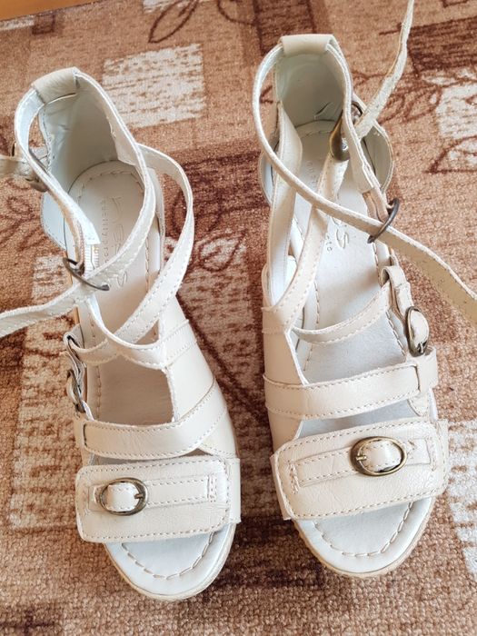 Дамски сандали  изключително удобни