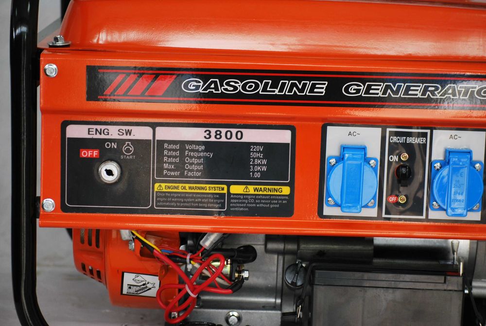 Генератор за ток 3800, 3 kW, бензинов, с акумулатор и ел. стартер