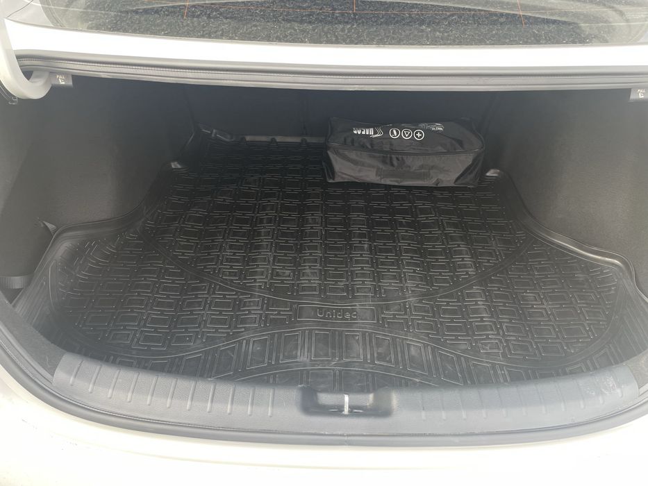 Полик hyundai elantra 2020