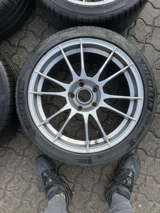 Oz ultraleggera 18 5x120 bmw