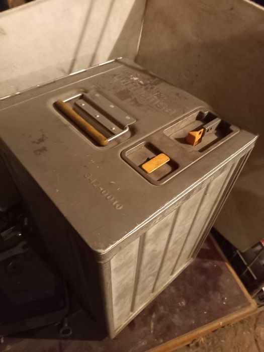 Продам круглые стальные боксы